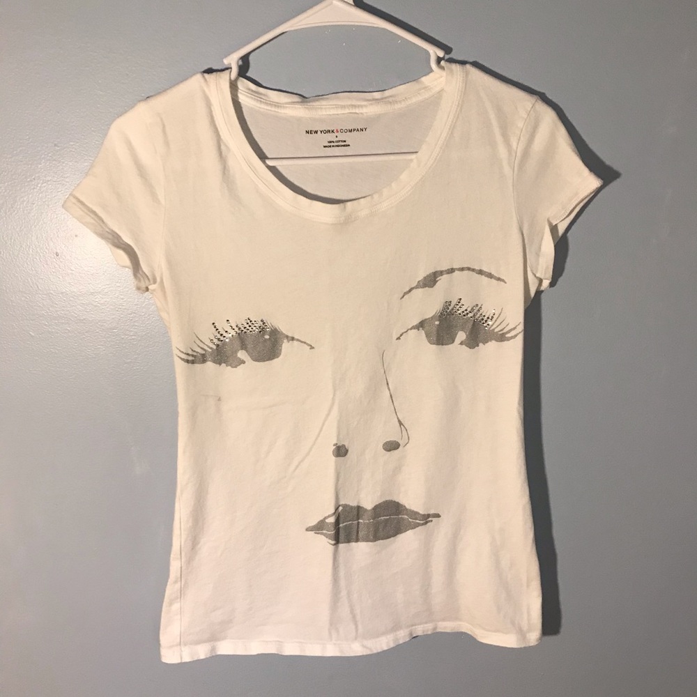 New York and Company T-shirt